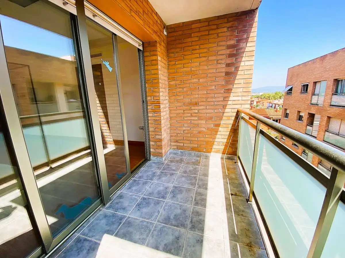 Appartamento con terrazza in vendita a Jacint Vilosa 1, imagen 2