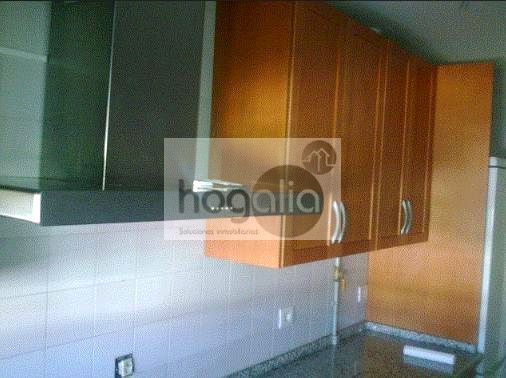 Kitchen of Flat to rent in  Sevilla Capital  with Air Conditioner and Furnished