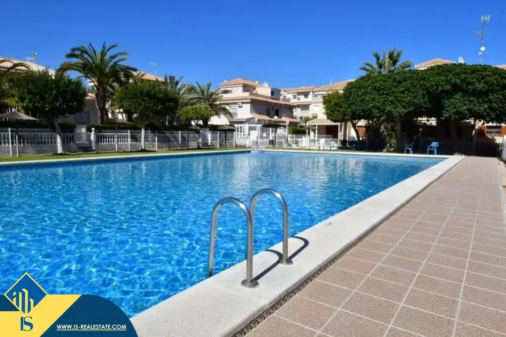 Piscina de Casa o chalet en venta en Orihuela con Terraza, Amueblado y Piscina comunitaria