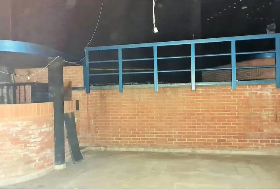 Local comercial en venda a Avenida de Atenas, imagen 8