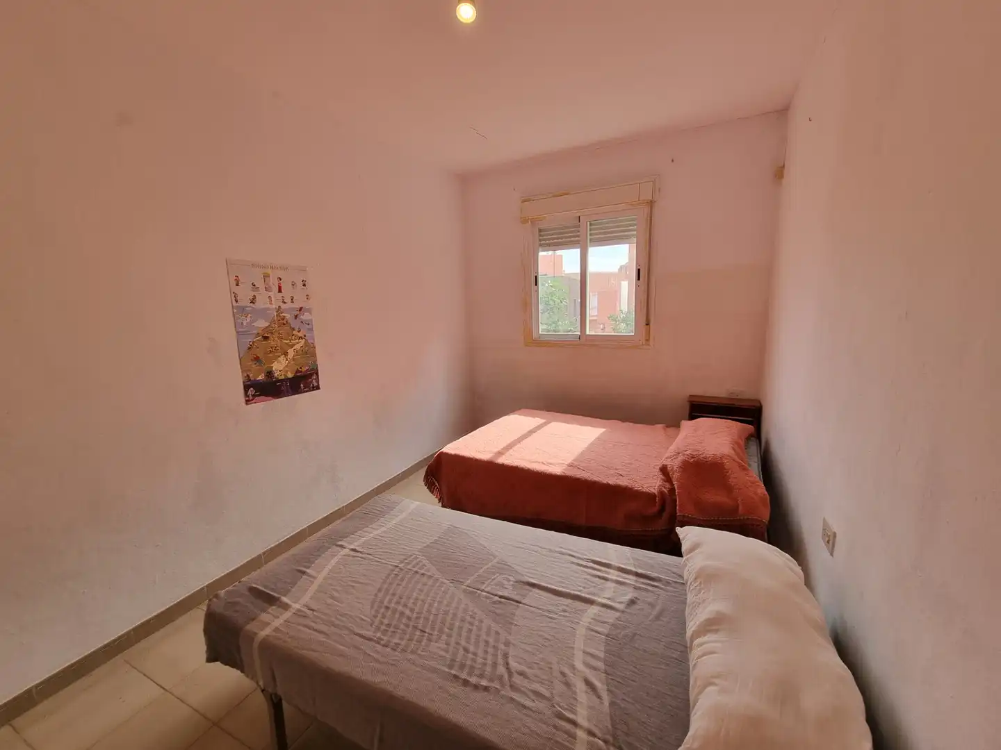 Dormitori de Casa o xalet en venda en Almería amb Jardí privat, Terrassa i Moblat