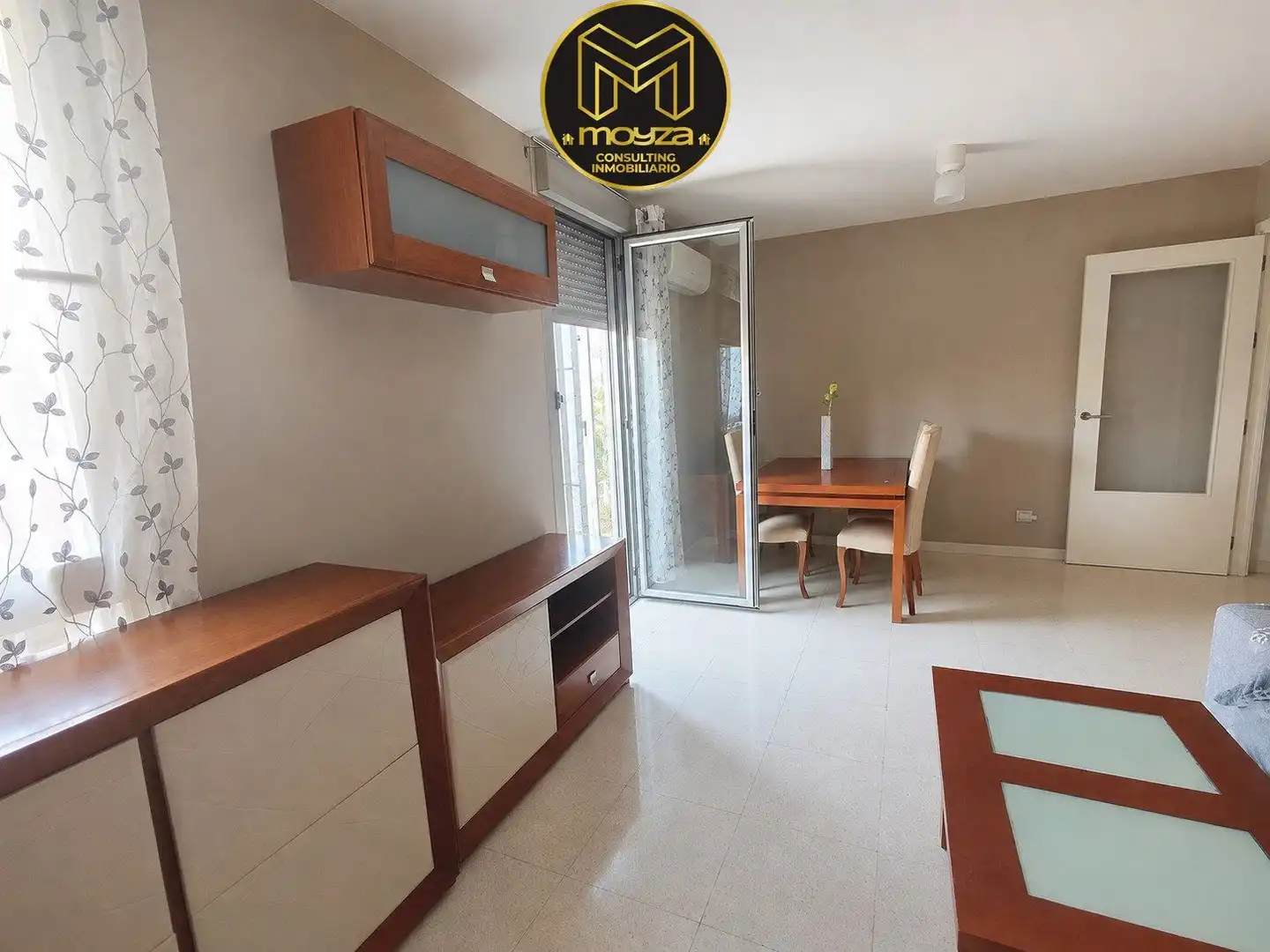 Sala de estar de Piso en venta en Jaén con Calefacción, Terraza y Trastero