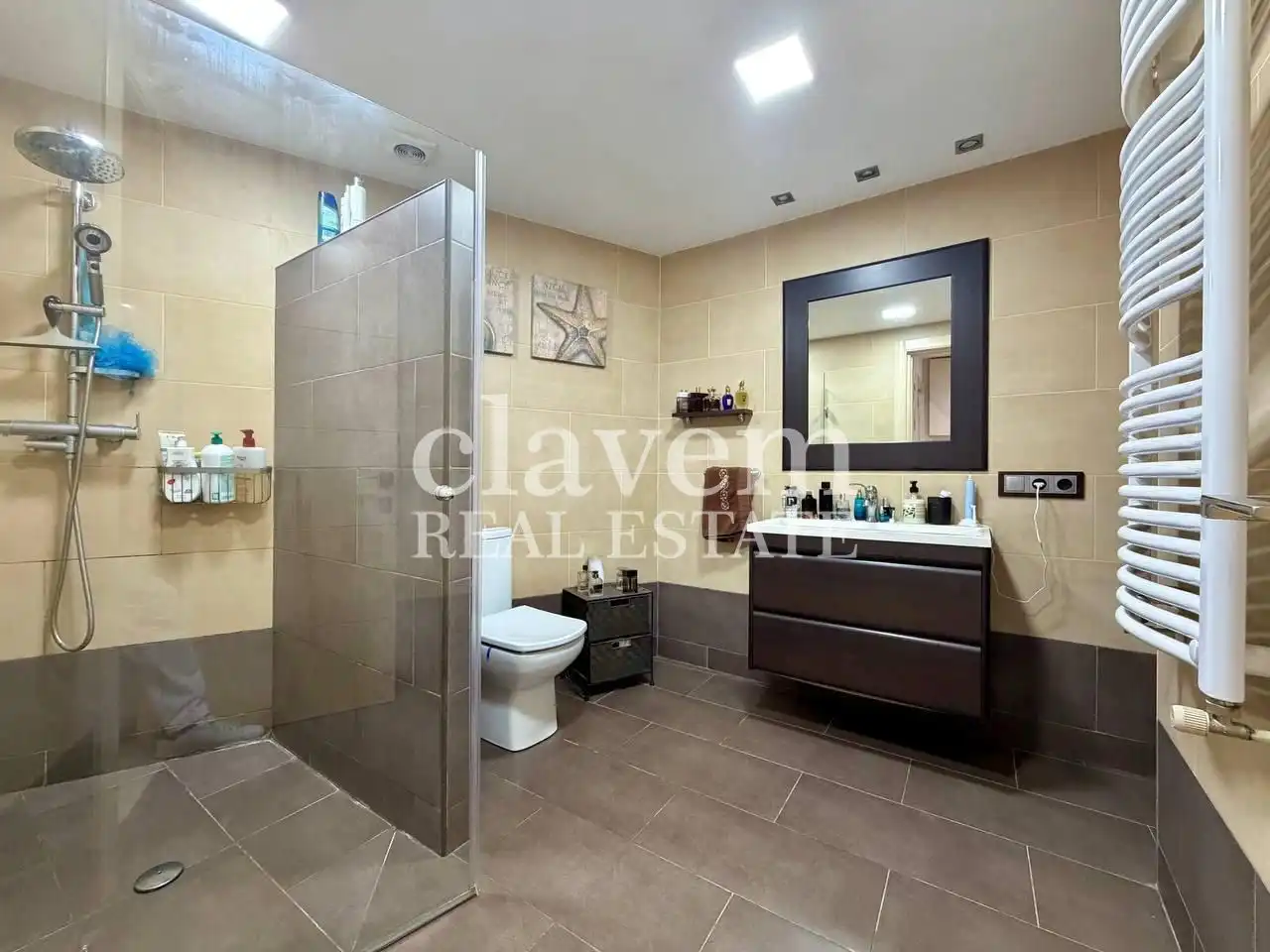 Baño de Casa o chalet en venta en Barcelona con Aire acondicionado, Jardín privado y Terraza