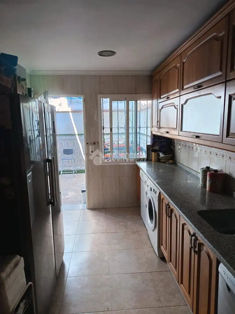 Cocina de Casa adosada en venta en Sevilla con Aire acondicionado, Terraza y Balcón