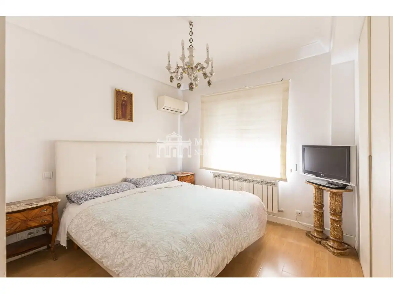 Schlafzimmer von Wohnung zum Verkauf in Madrid mit Klimaanlage und Heizung