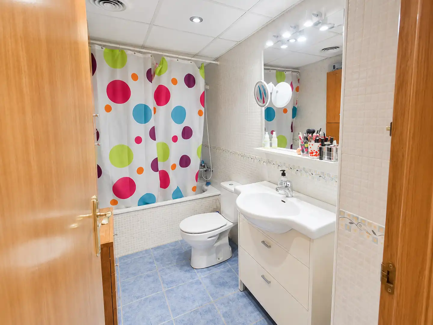 Baño de Piso en venta en Cambrils con Aire acondicionado, Calefacción y Amueblado