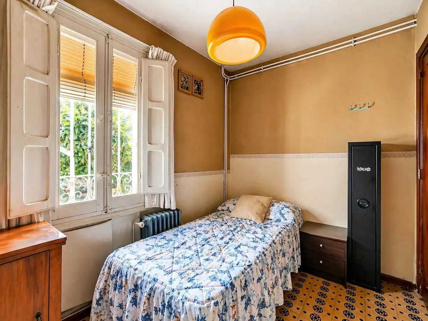 Habitación de Casa o chalet en venta en Pozuelo de Alarcón con Calefacción