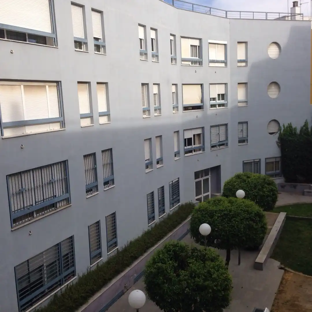 Außenansicht von Wohnung zur Miete in Sevilla mit Klimaanlage und Heizung
