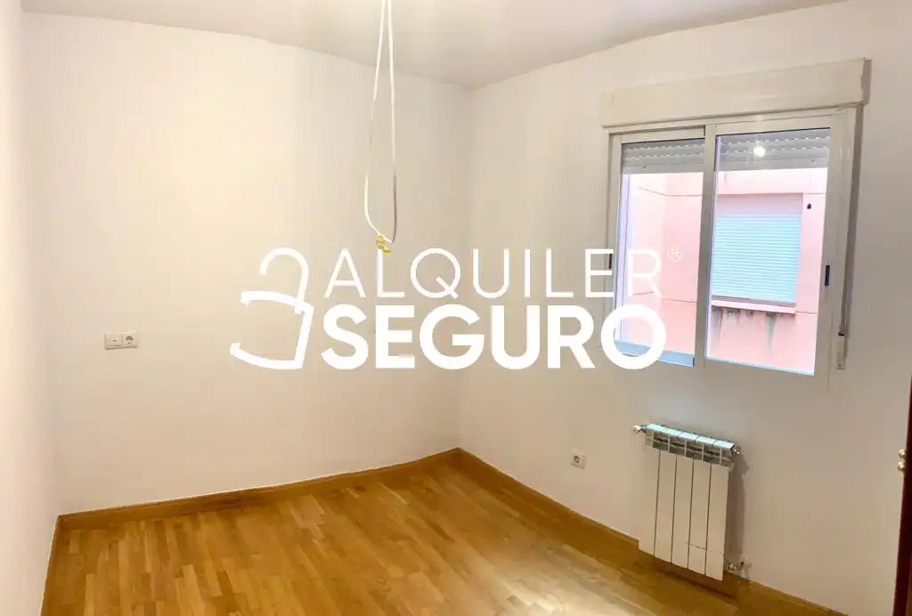 Bedroom of Flat for rent in Torrejón de Ardoz  with Heating, Terrace and Swimming Pool