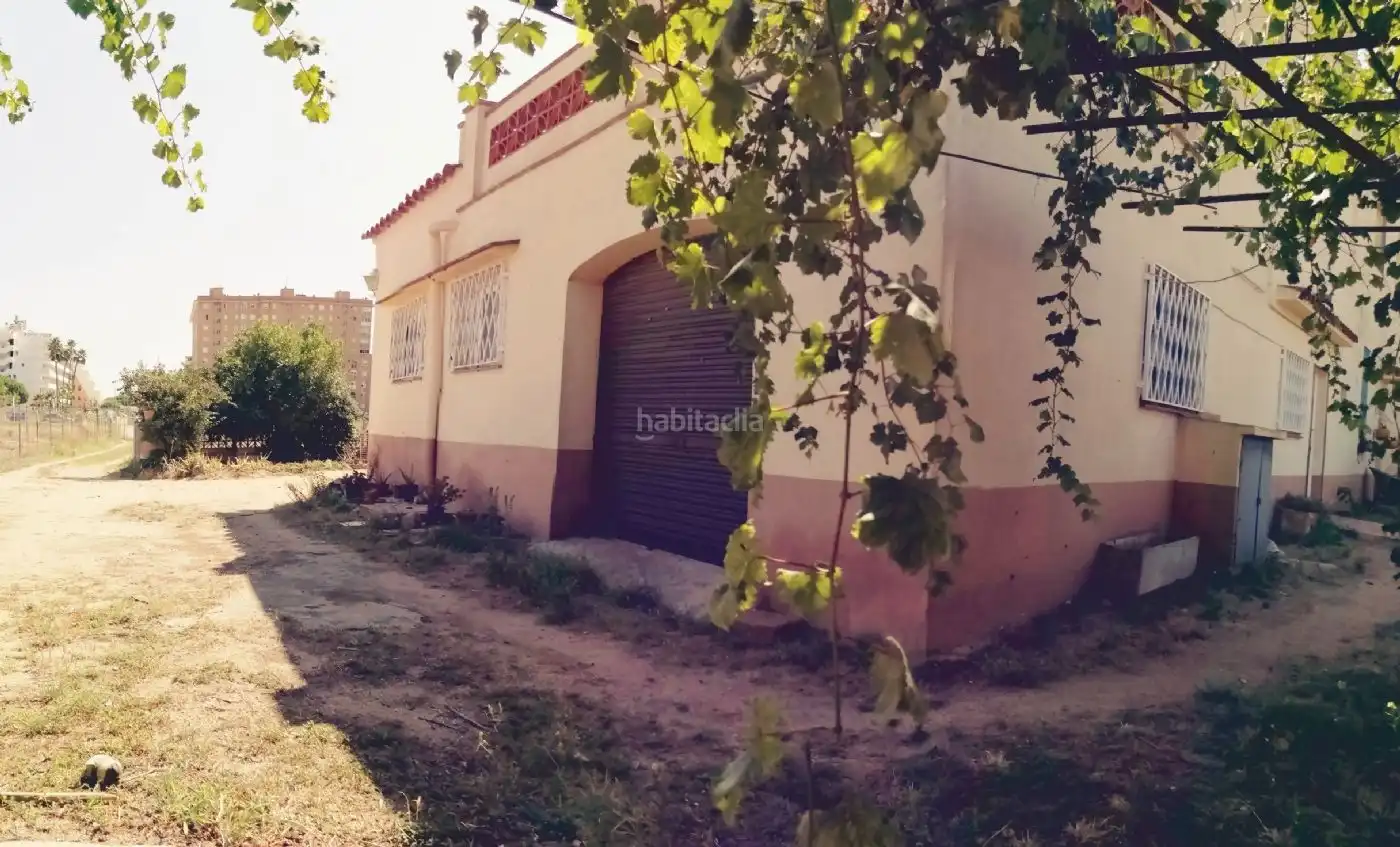 Maison rustique avec jardin à vendre à Avinguda Colom 19, imagen 5
