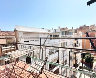 Vista exterior de Àtic de lloguer en  Barcelona Capital amb Aire condicionat i Terrassa