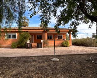 Vista exterior de Casa o xalet en venda en Elche / Elx amb Terrassa i Piscina