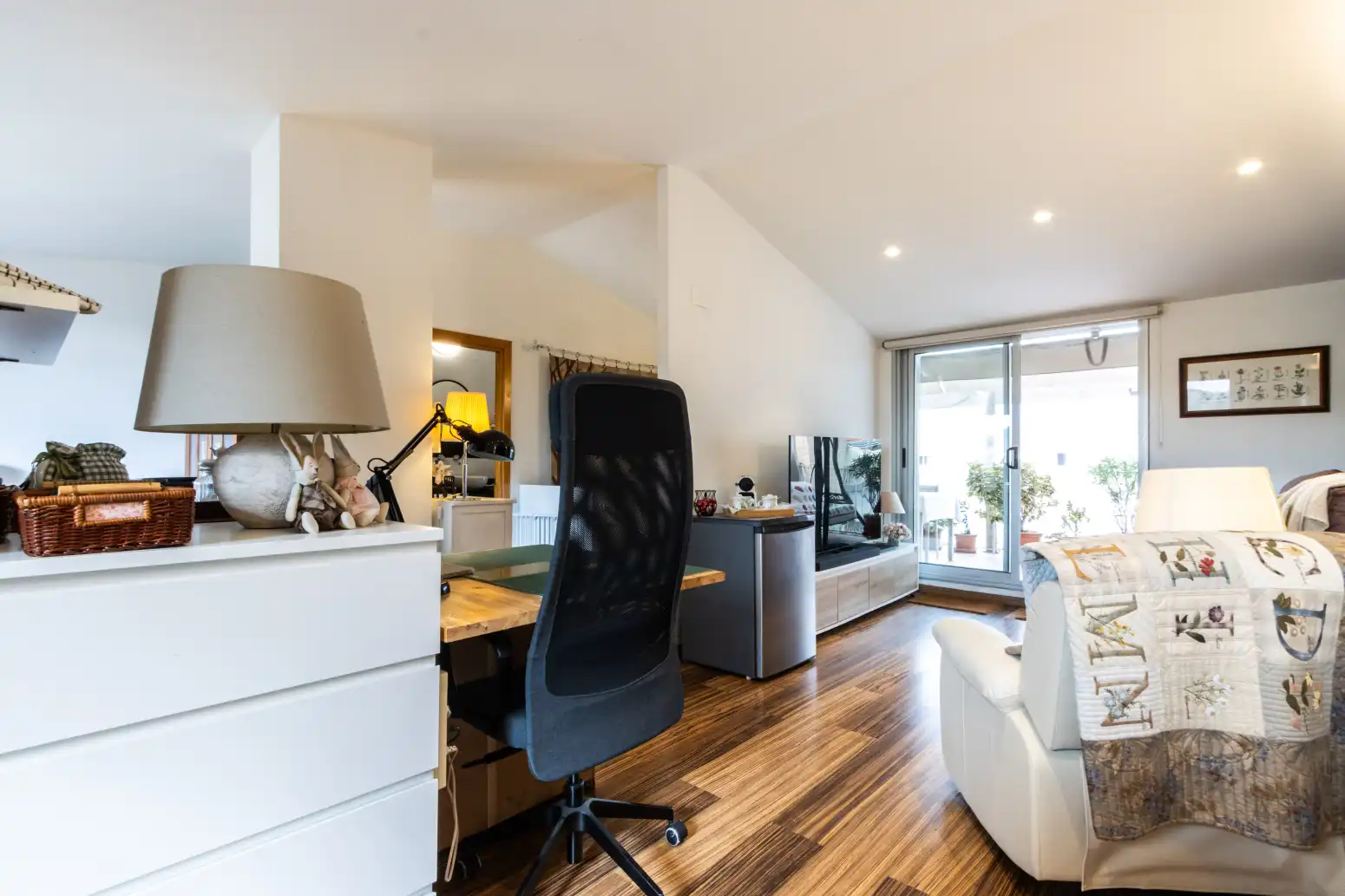 Living room of Attic for sale in Ponent