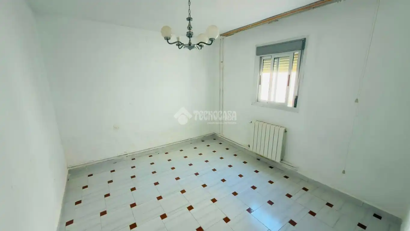 Dormitori de Casa adosada en venda en Villamuelas amb Calefacció