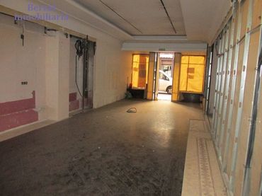 Local comercial en venta en Calle Doctores Castroviejo