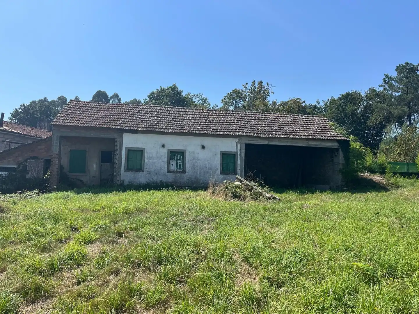 Vista exterior de Casa o xalet en venda en A Estrada  amb Jardí privat i Traster