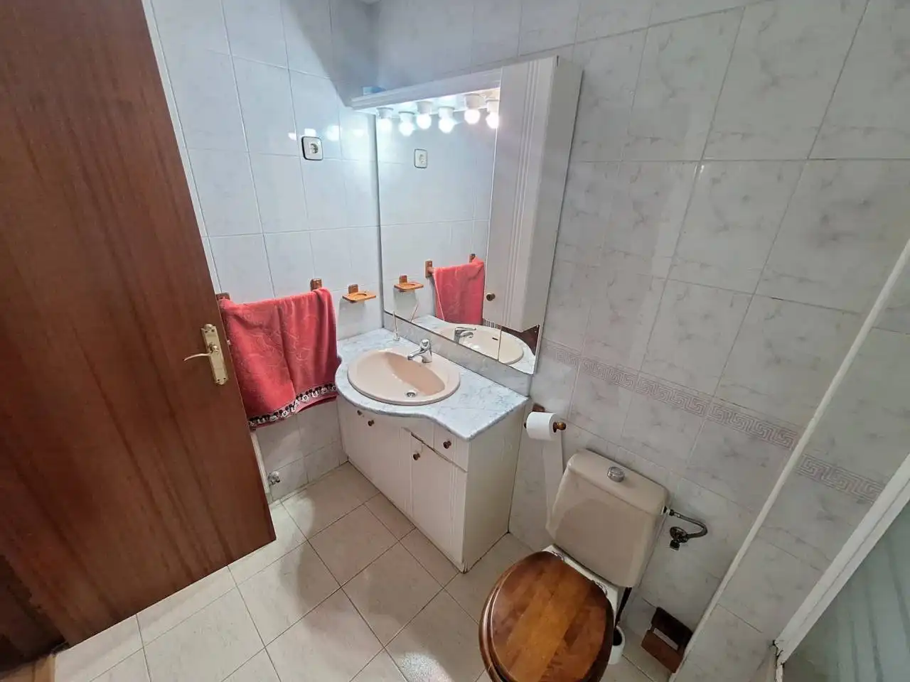 Baño de Piso en venta en Fuenlabrada con Calefacción, Terraza y Trastero