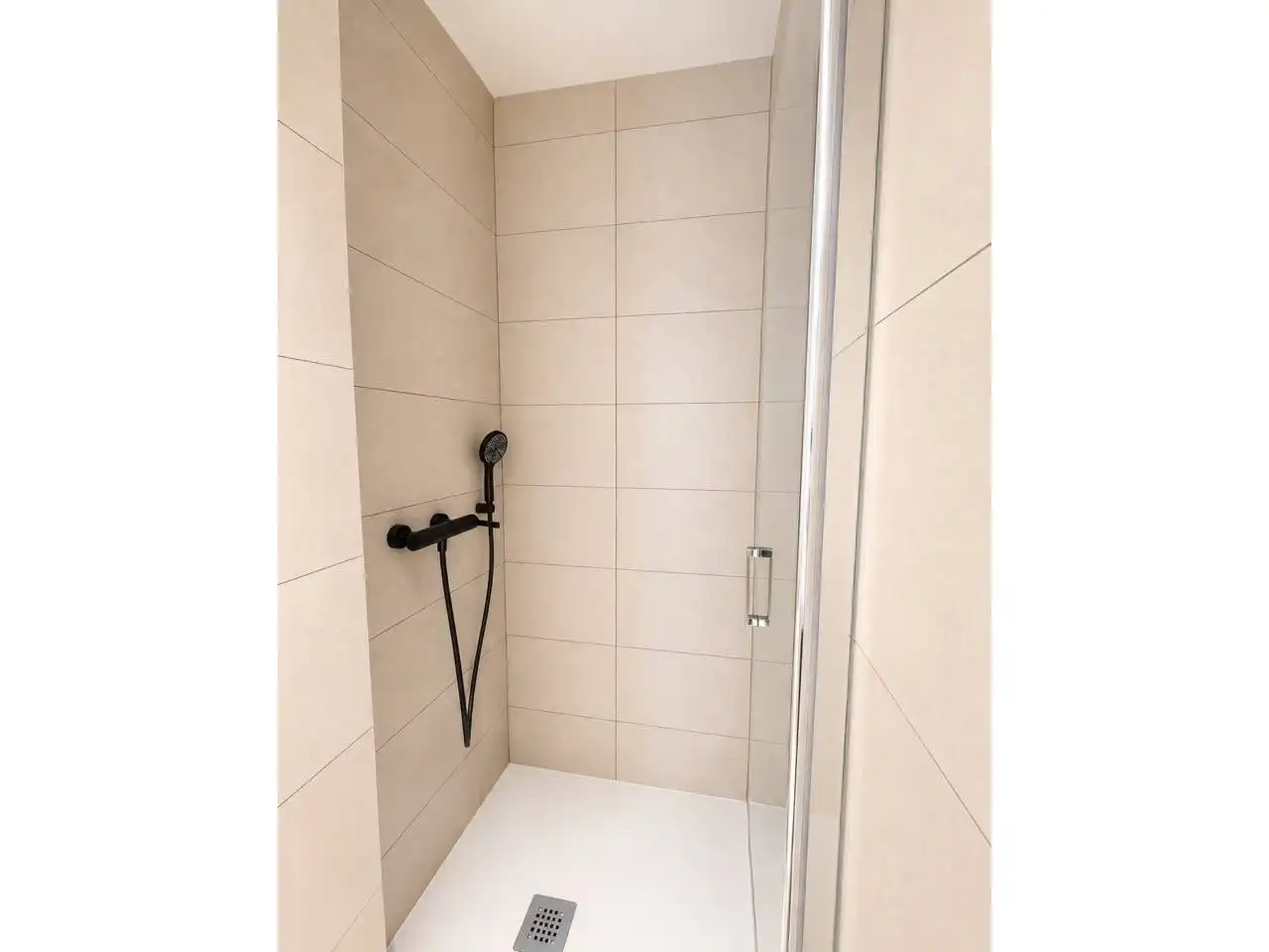 Baño de Piso en venta en  Logroño con Calefacción, Parquet y Terraza