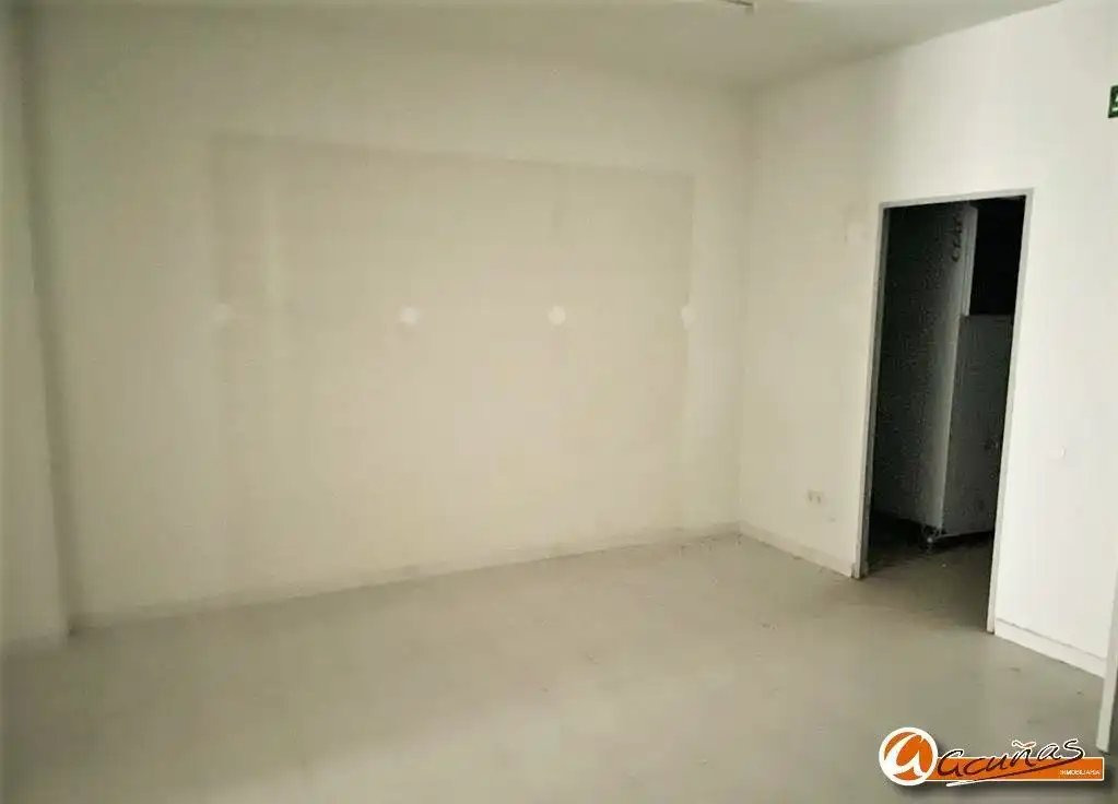 Local comercial en alquiler en Calle Infante Don Fernando, imagen 32