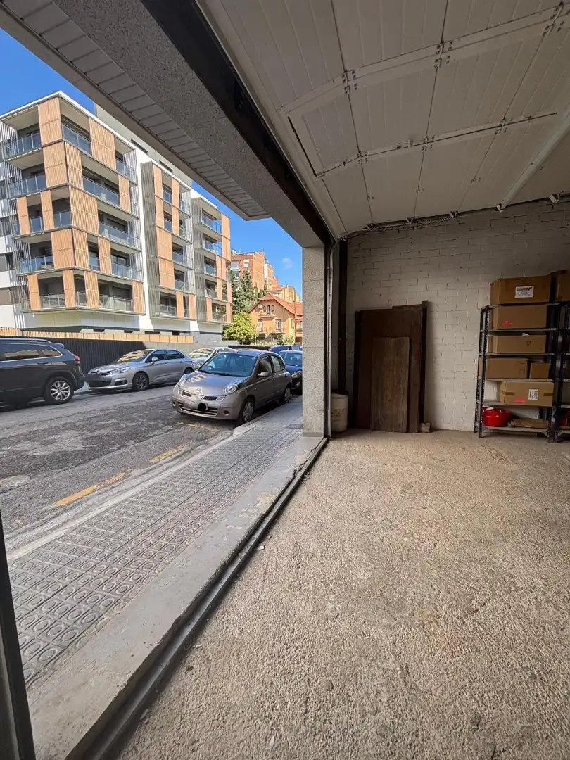Local comercial en venta en Poble Nou, imagen 2