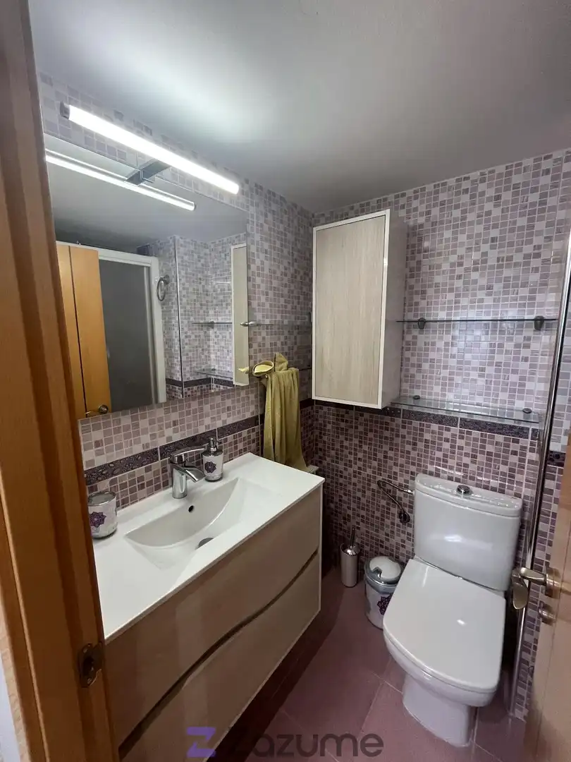 Badezimmer von Wohnung zur Miete in Zaragoza mit Klimaanlage, Heizung und Möbliert