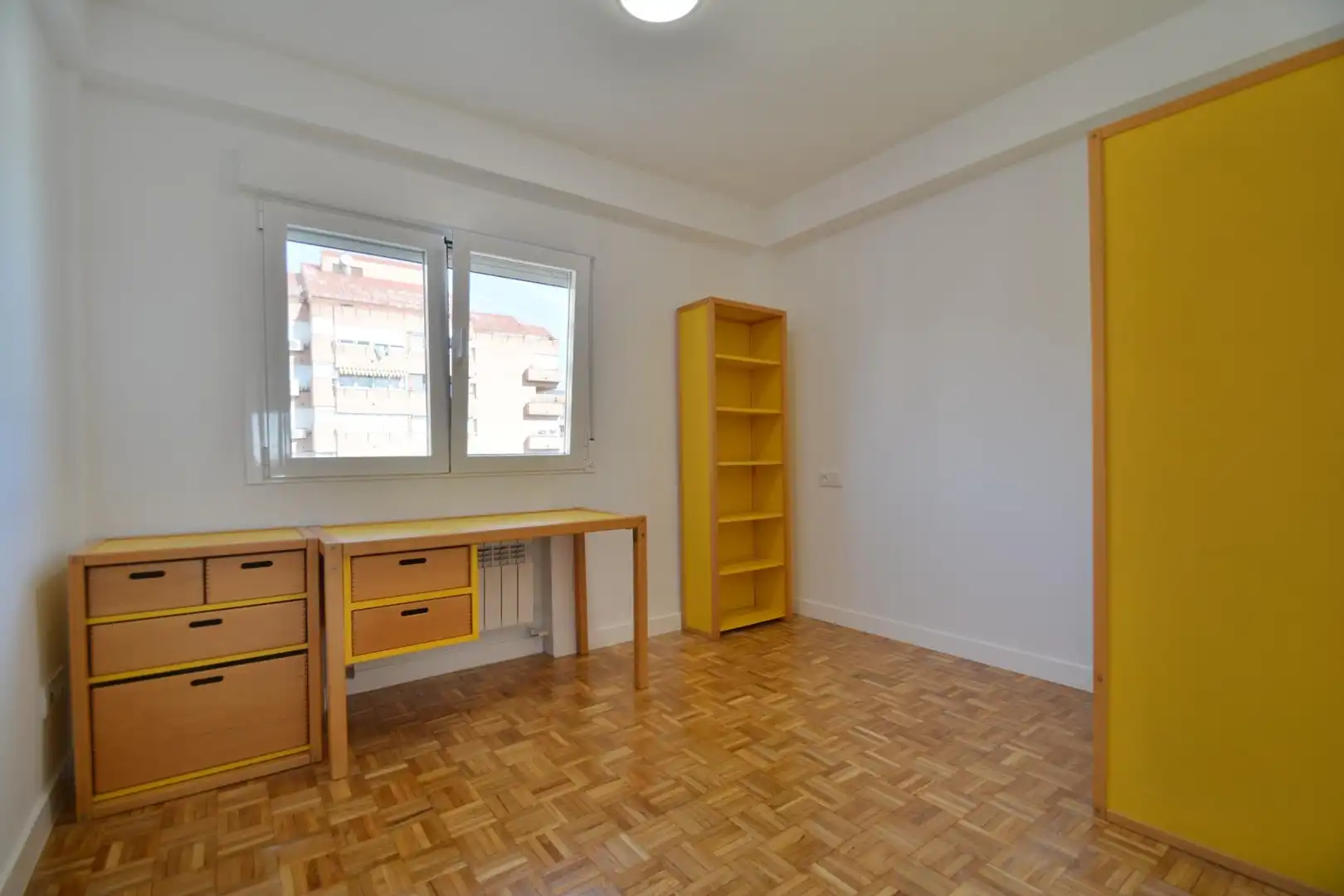 Schlafzimmer von Wohnung zur Miete in Fuencarral - El Pardo