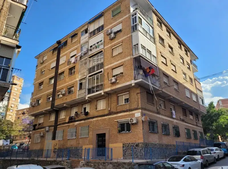Vista exterior de Piso en venta en Bailén - Miraflores