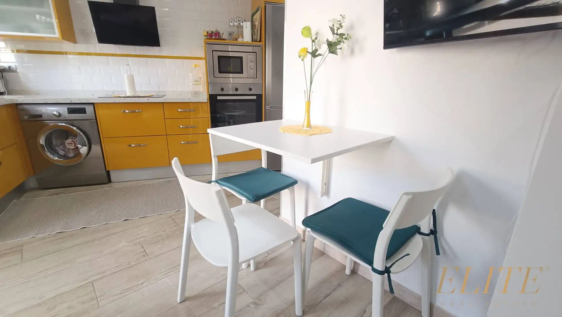 Cuina de Apartament en venda en San Bartolomé de Tirajana amb Aire condicionat i Piscina comunitària