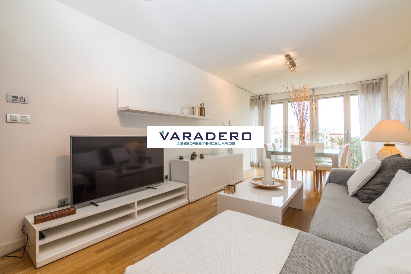 Flat for sale in El Raval - Portes Encarnades