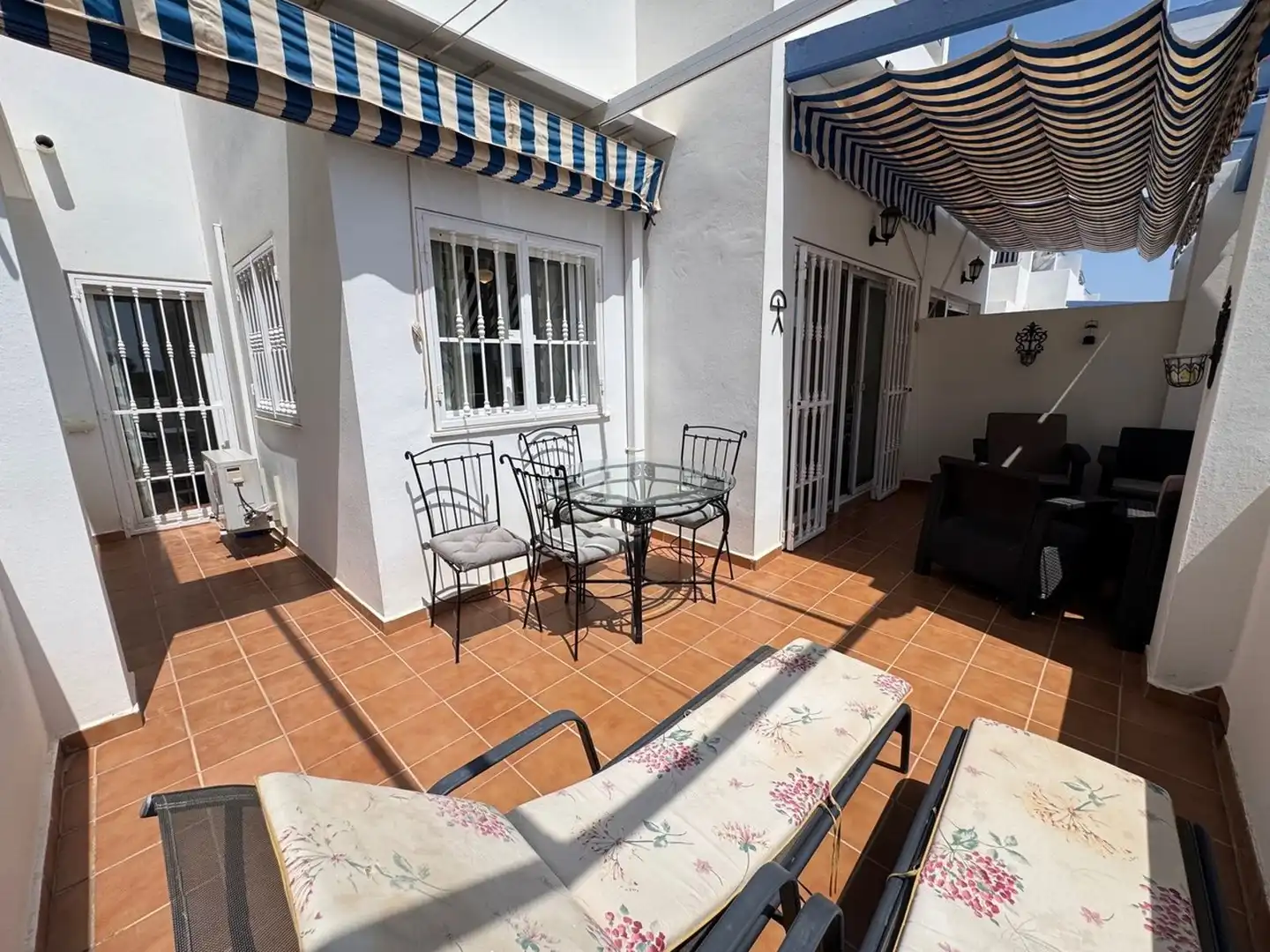 Appartamento con piscina in vendita a CALLE CLARA CAMPOAMOR S/N, imagen 6