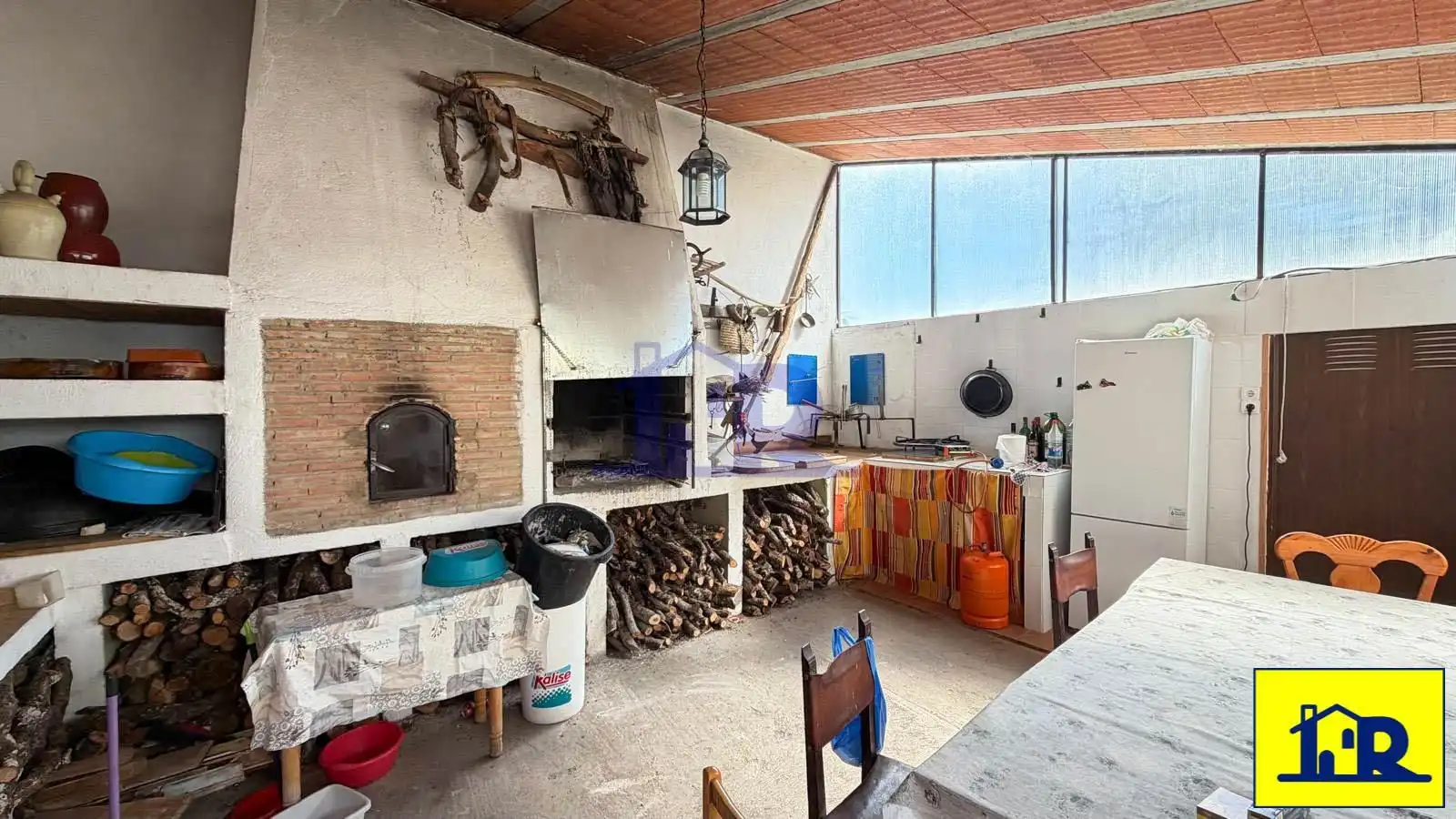 Cuina de Casa o xalet en venda en Cañada del Hoyo amb Calefacció, Terrassa i Traster