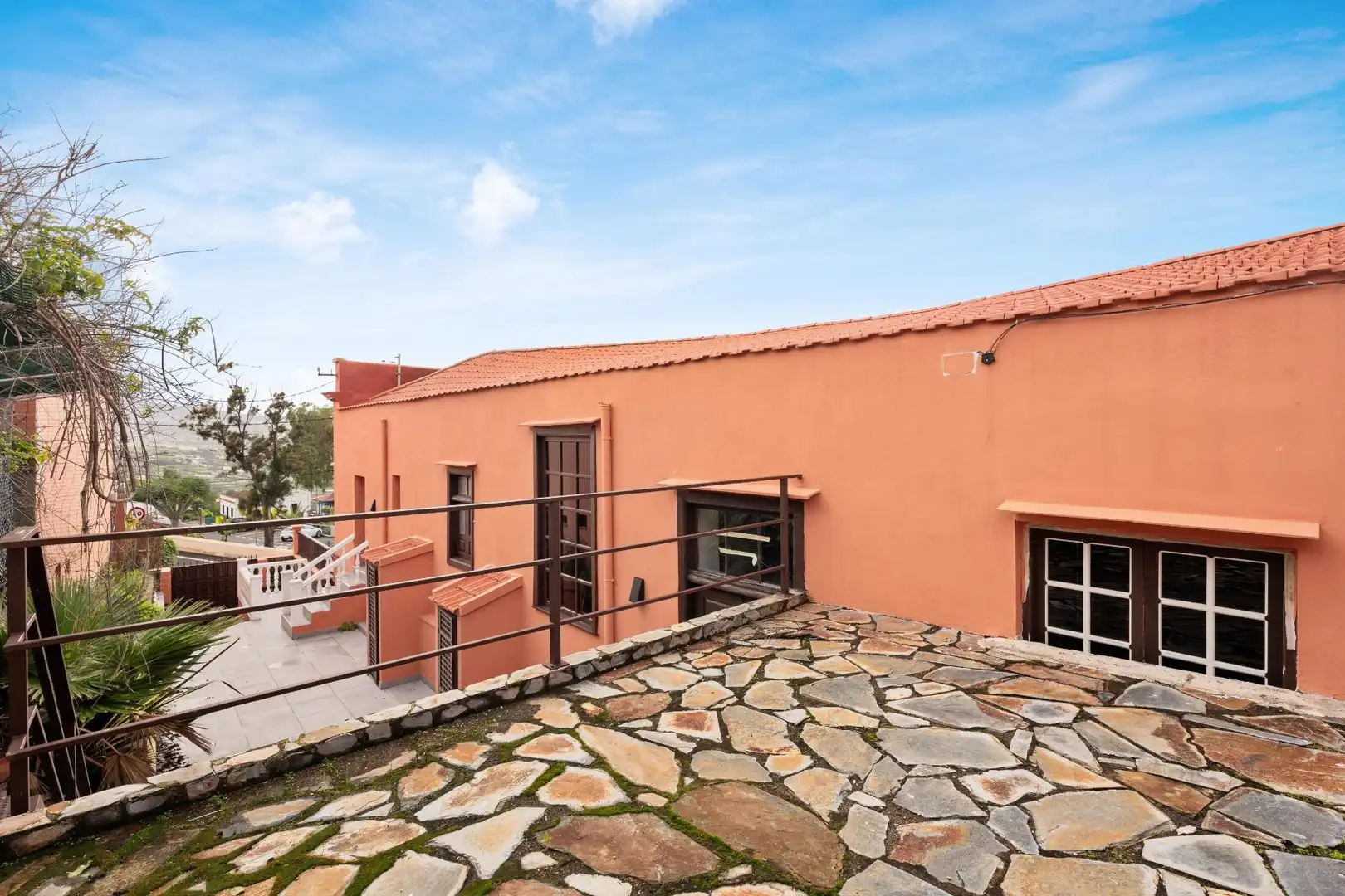 Vista exterior de Casa o chalet en venta en Santa Úrsula con Parquet y Terraza