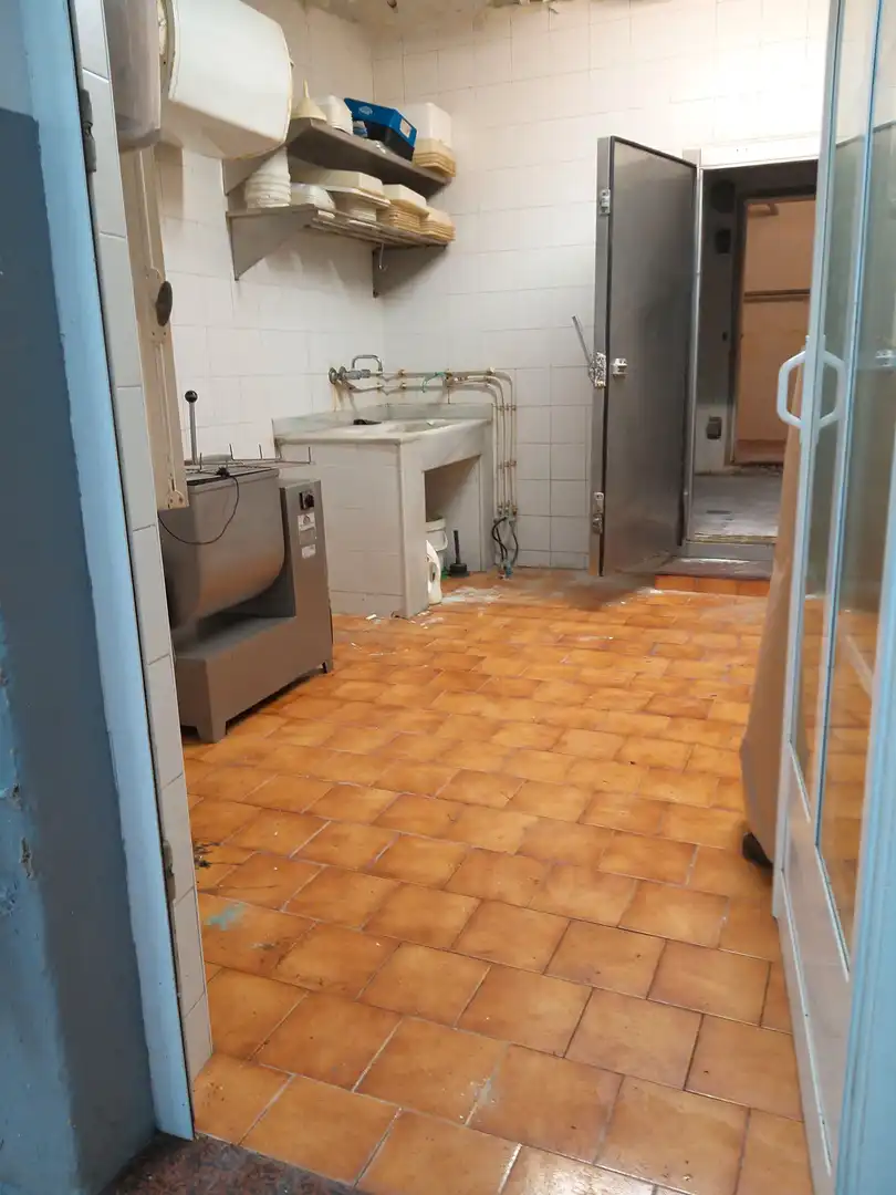 Business premises to rent in Calle Galiana, imagen 8