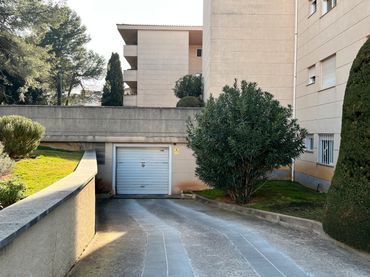 Individual for sale in Montjuïc