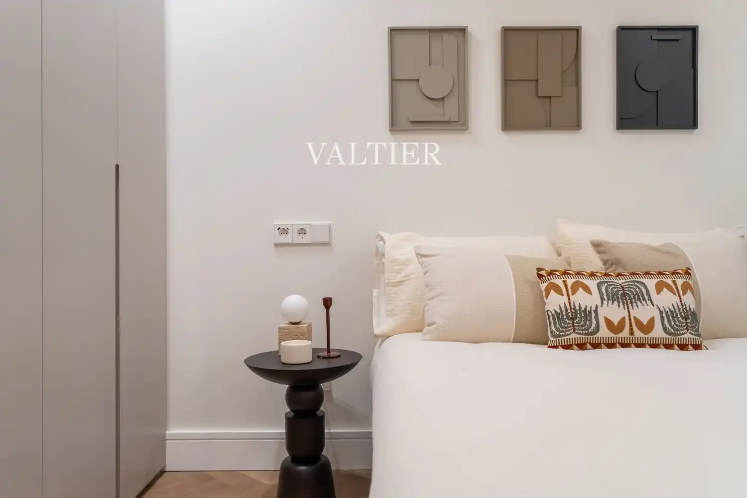 Bedroom of Flat for sale in Madrid  with Air Conditioner, Heating and Terrace