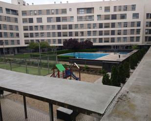 Piscina de Pis de lloguer en Leganés amb Aire condicionat