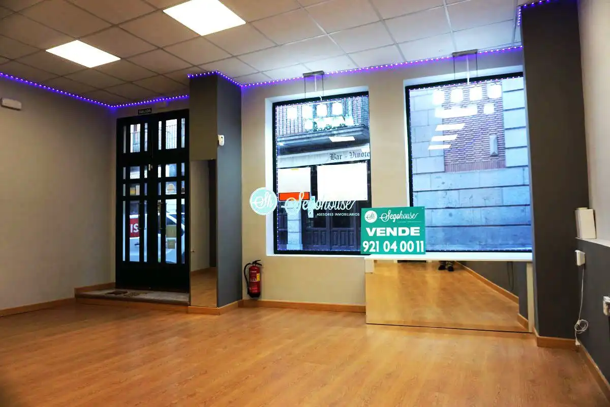 Local comercial en venda a Centro, imagen 6