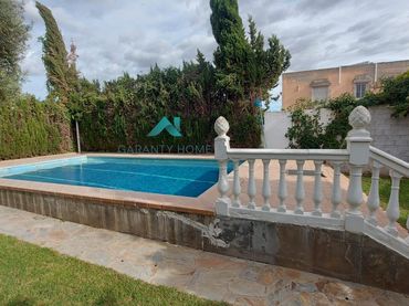 Casa amb piscina en venda a Arco Norte - Avda España