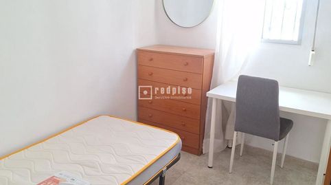 Foto 4 de Piso de alquiler en Los Remedios, Sevilla Capital