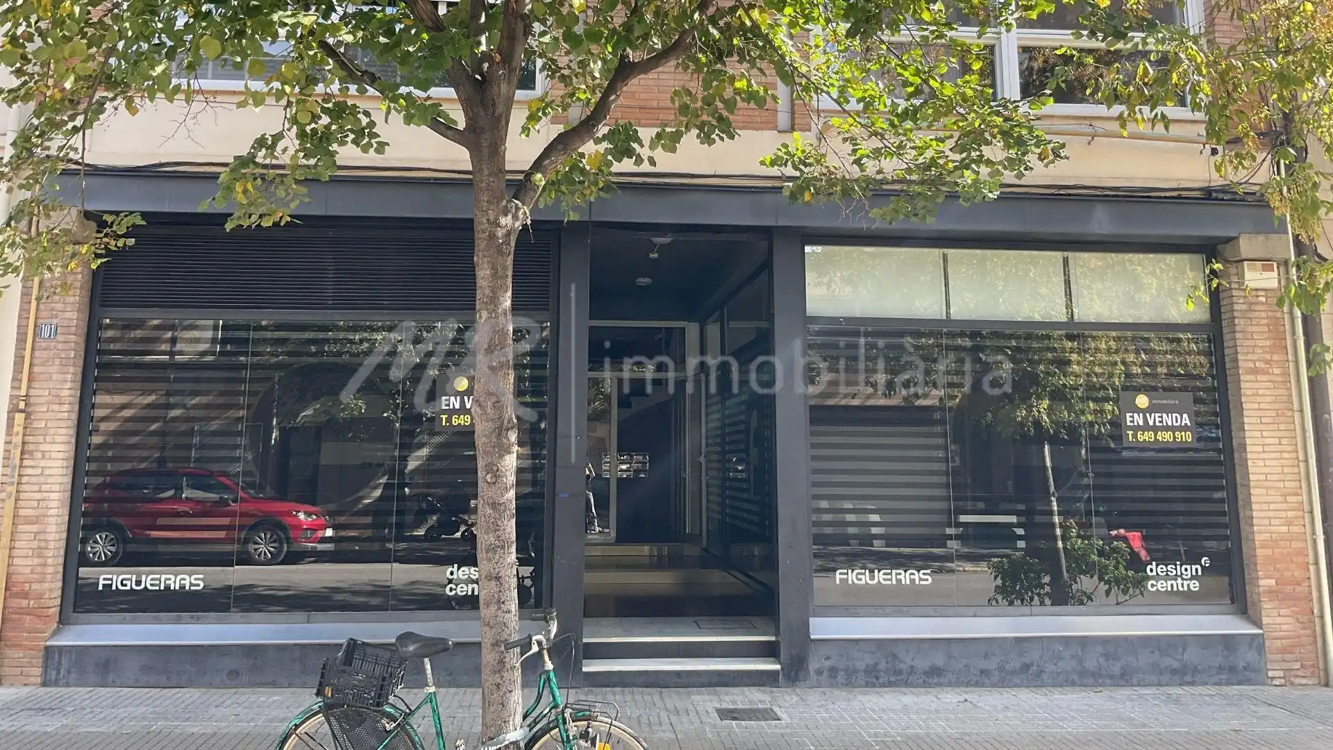 Local comercial en venda a Montserrat - El Passeig