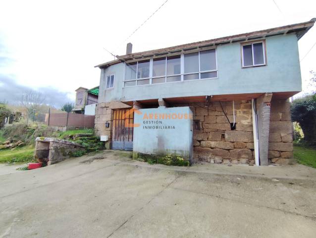 Casa-chalet en Venta en A Bola