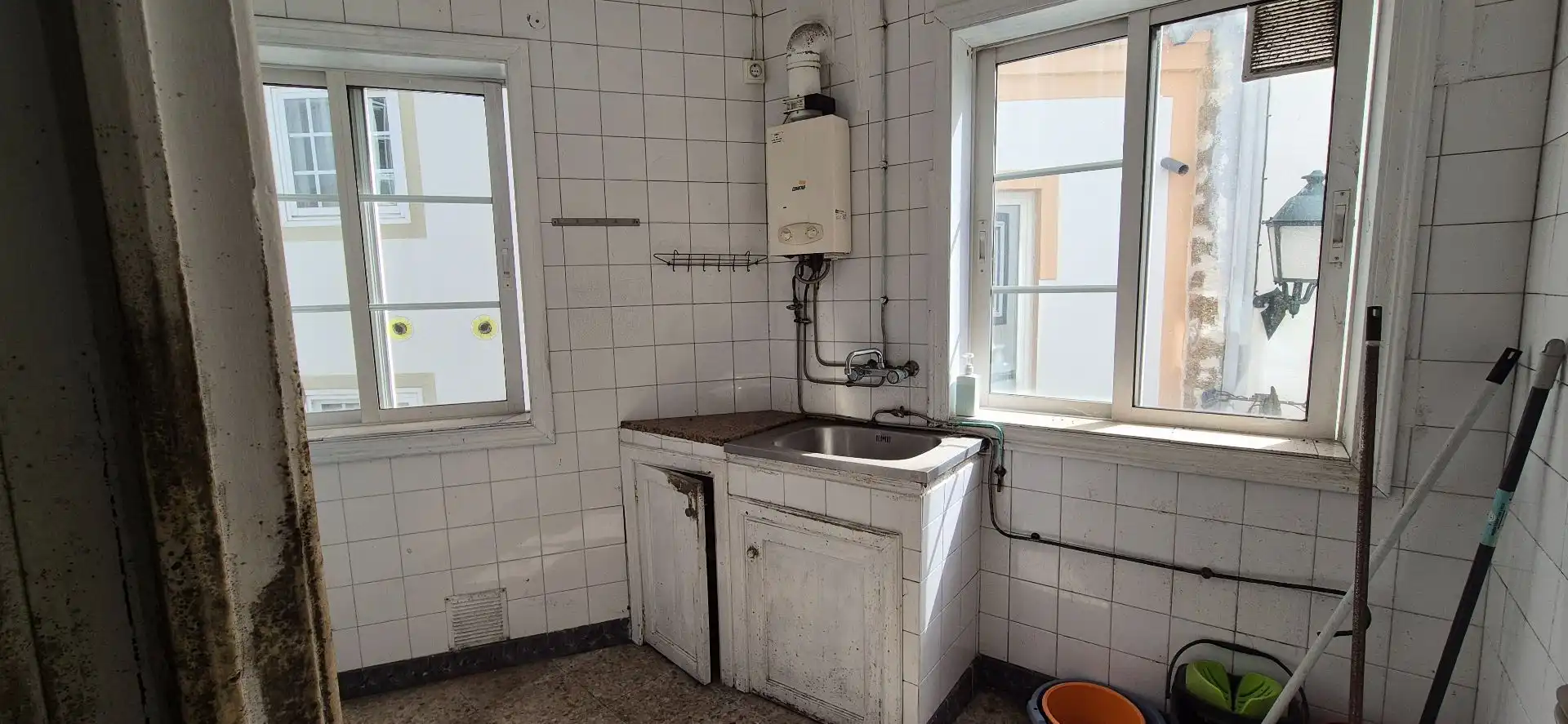 Cuina de Casa o xalet en venda en Santiago de Compostela 