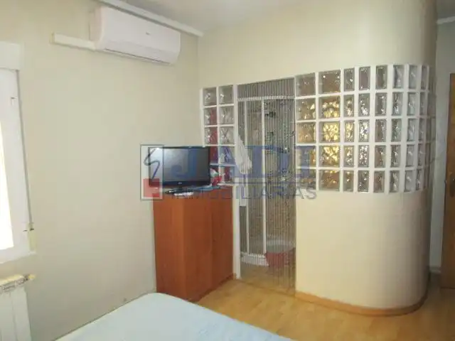 Habitación de Casa o chalet en venta en Valdepeñas con Calefacción, Terraza y Trastero