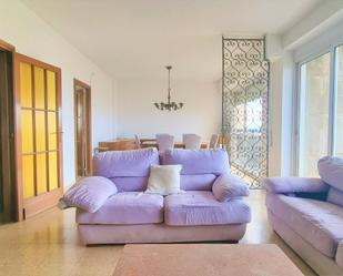 Sala d'estar de Pis de lloguer en Reus amb Balcó