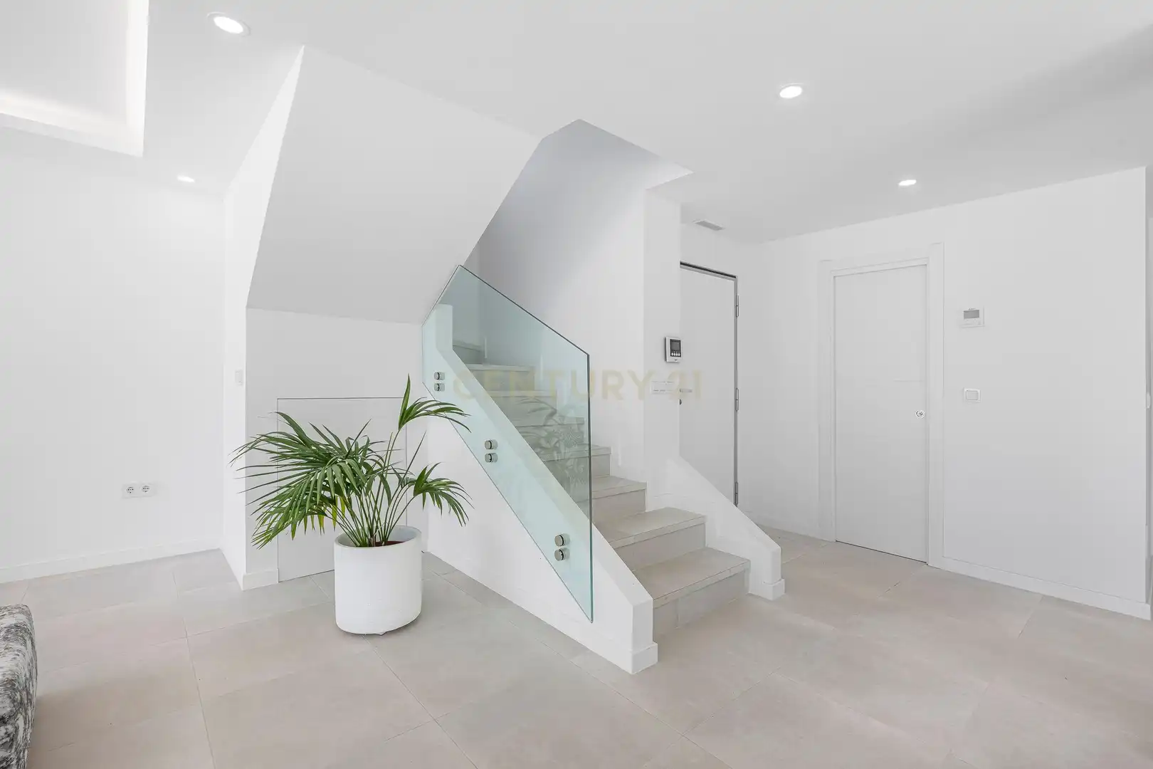 Haus oder Chalet zum Verkauf in Marbella mit Klimaanlage, Privatgarten und Abstellraum