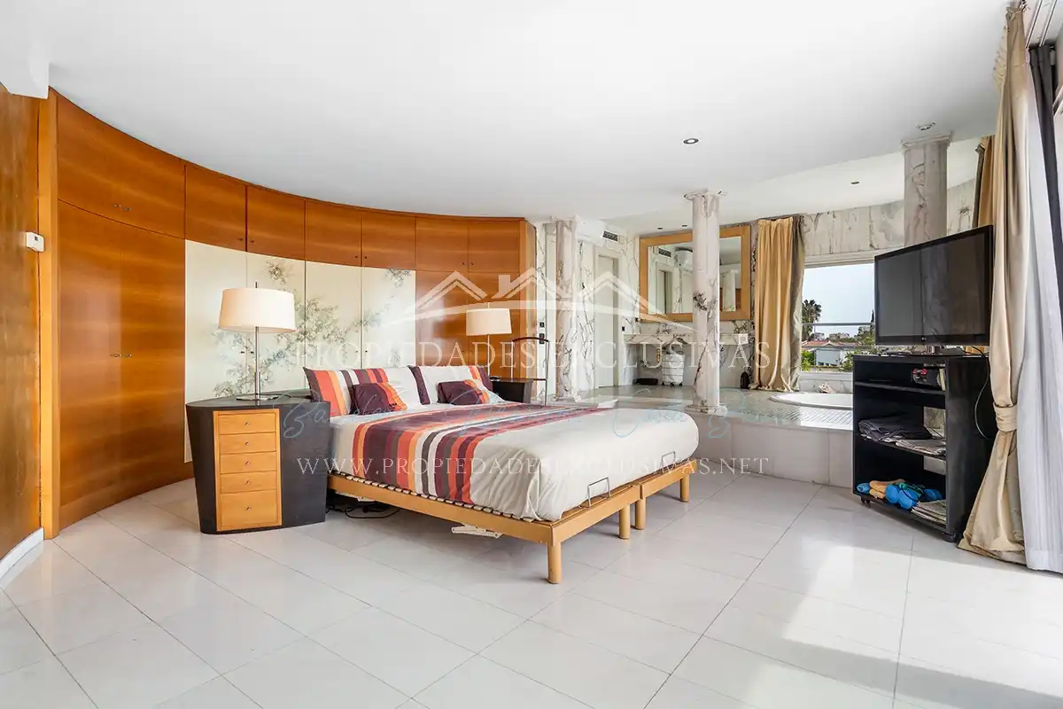 Schlafzimmer von Haus oder Chalet zum Verkauf in Alella mit Klimaanlage, Heizung und Privatgarten