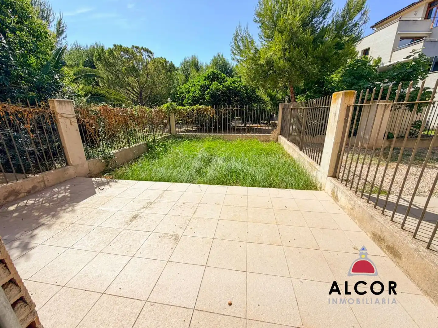 Commercial properties for sale in Zona Papa Luna - Platja del Gurugú