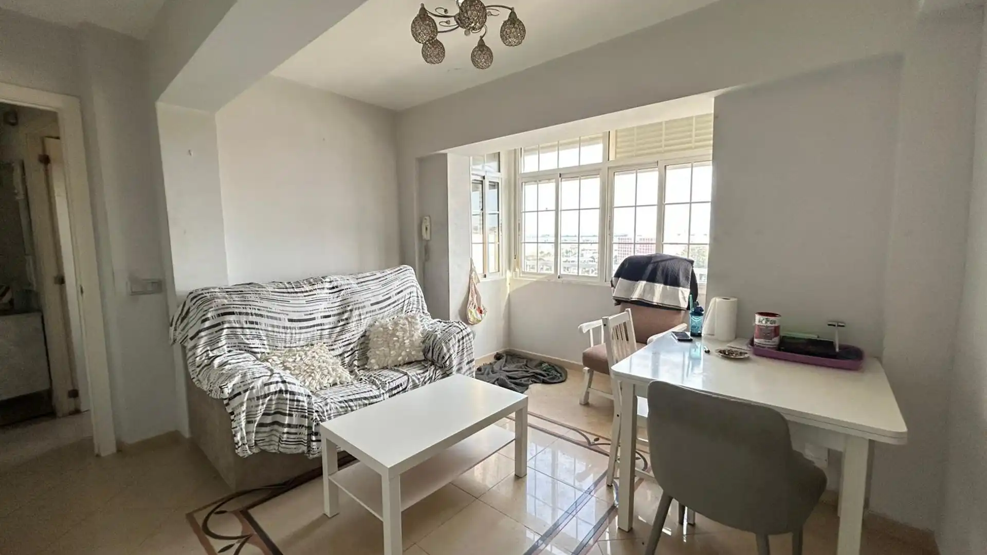 Sala de estar de Piso en venta en  Cádiz Capital