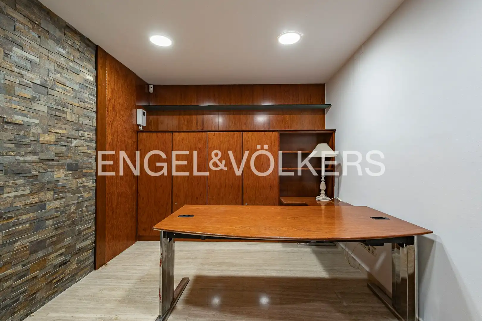 Wohnung zur Miete in Barcelona mit Klimaanlage, Heizung und Terrasse