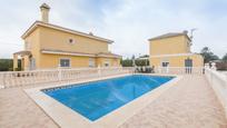 Vista exterior de Casa o xalet en venda en Elche / Elx amb Terrassa, Piscina i Balcó